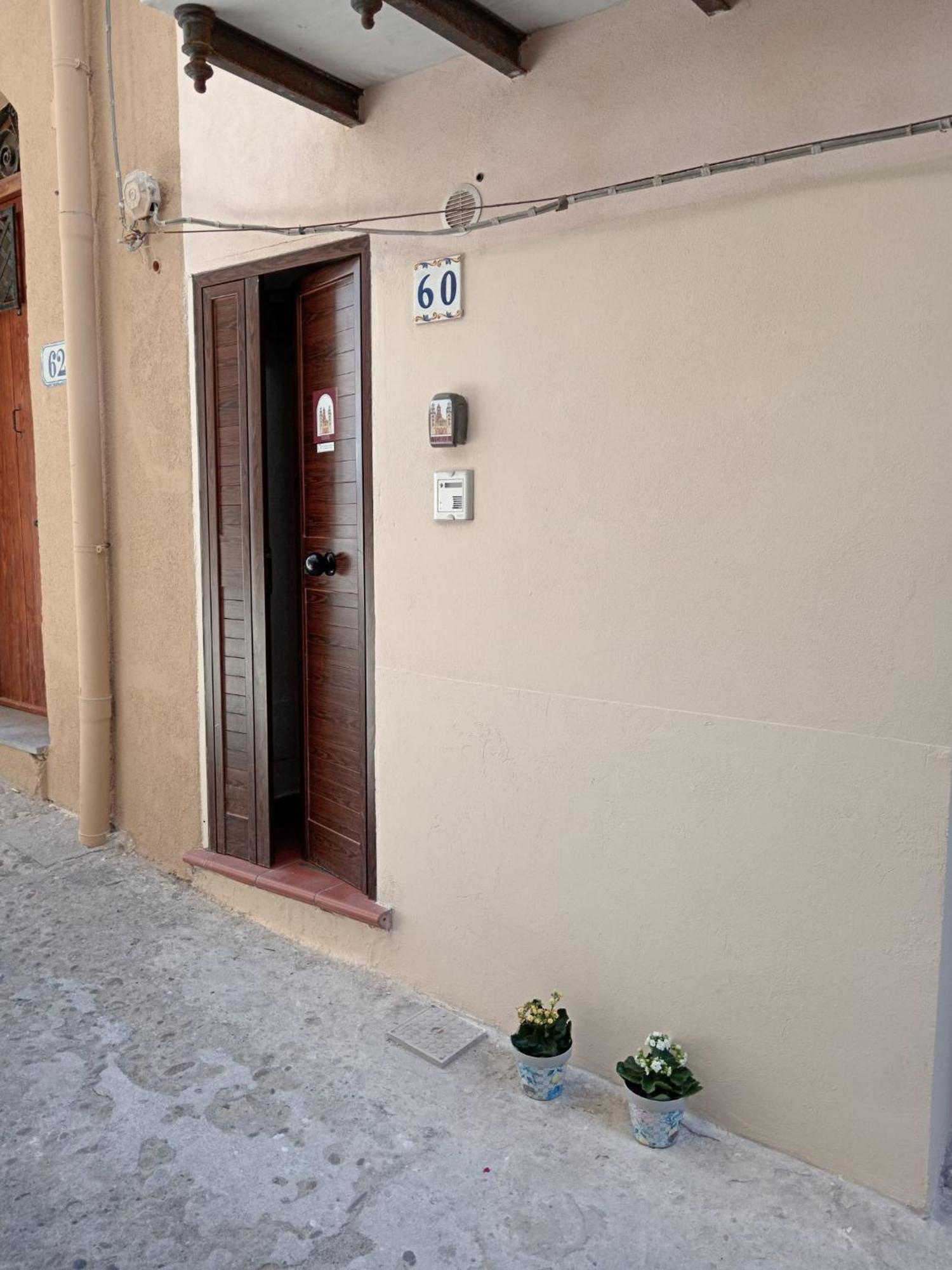 Rocca&Torre Houses Cefalu Ruang foto